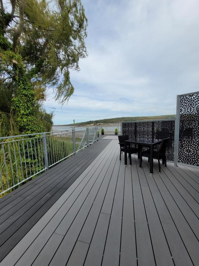 The Teifi Waterside Hotel คาร์ดิแกน ภายนอก รูปภาพ